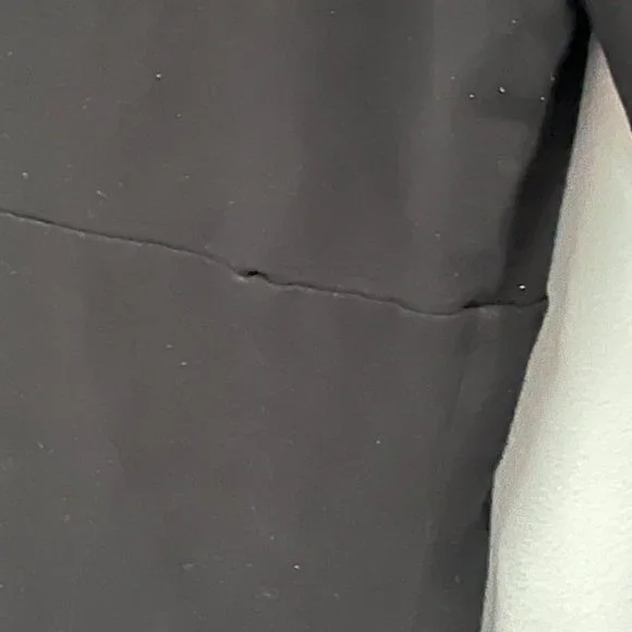 DVF Diane von Furstenberg Turtleneck Top Black Size Medium - Picture 3 of 10